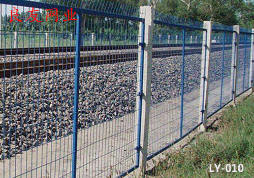石嘴山铁路护栏网